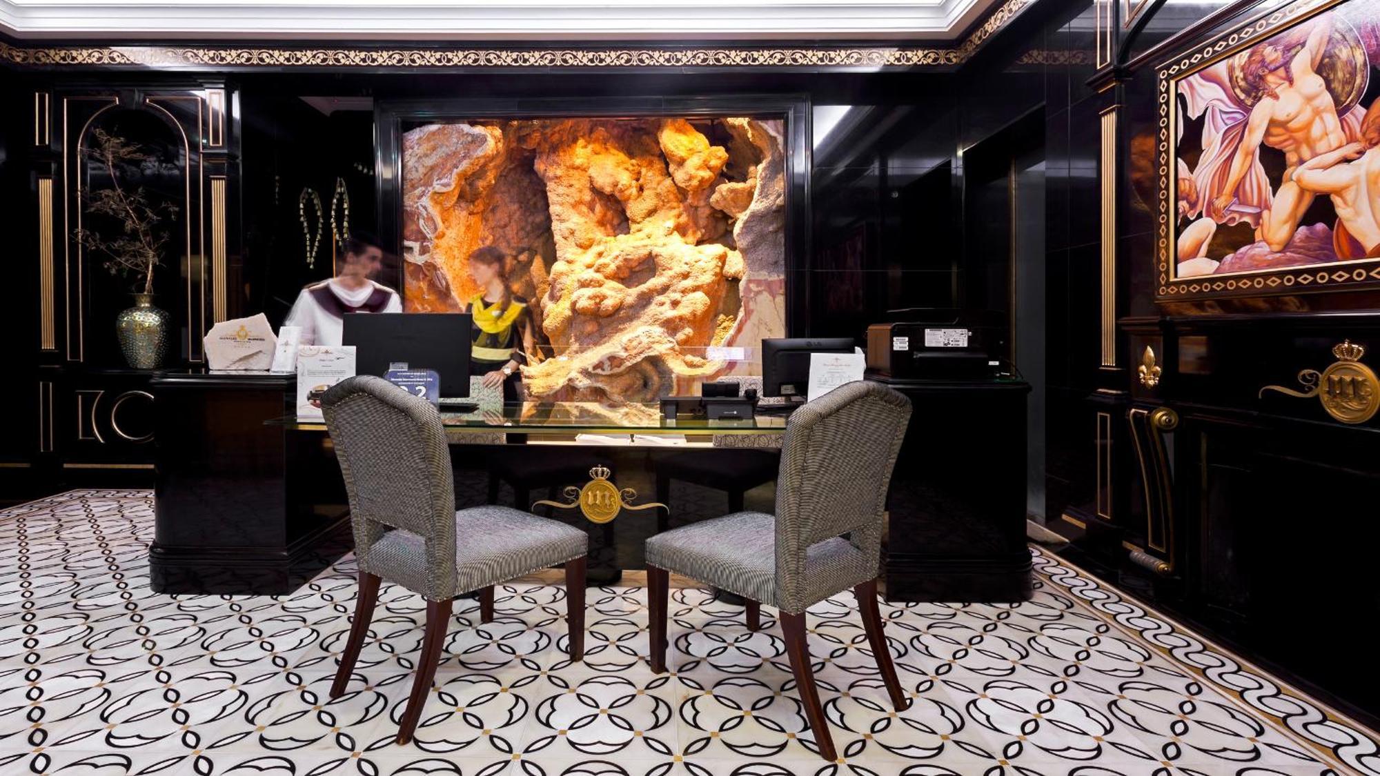 Alentejo Marmoris Hotel & Spa, A Small Luxury Hotel Of The World Vila Viçosa Zewnętrze zdjęcie The Concierge Desk at the Mandarin Oriental, Hong Kong
